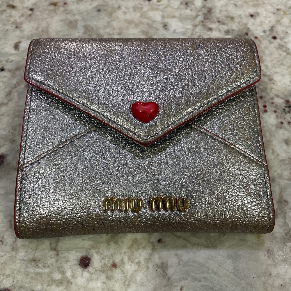 Miu Miu Heart Leather Wallet GUC